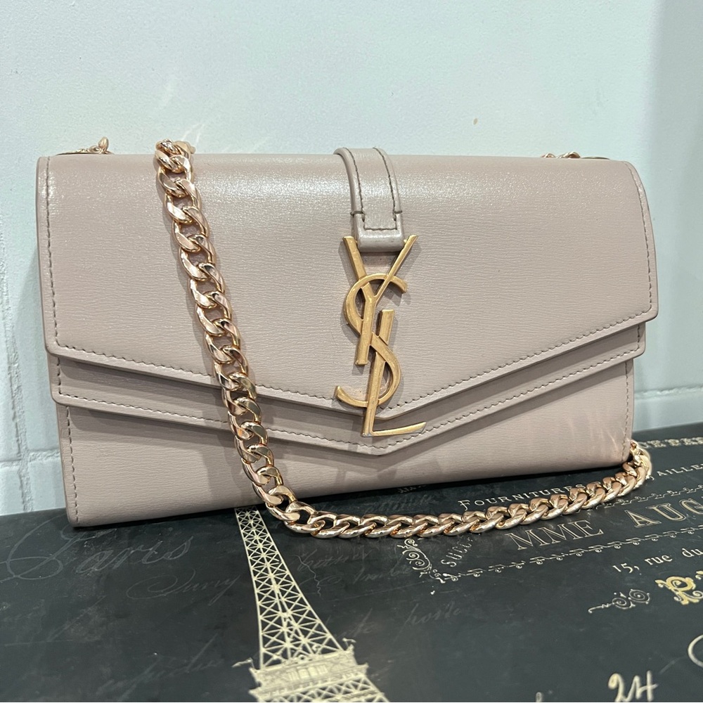 Saint Laurent Nude Chain Wallet